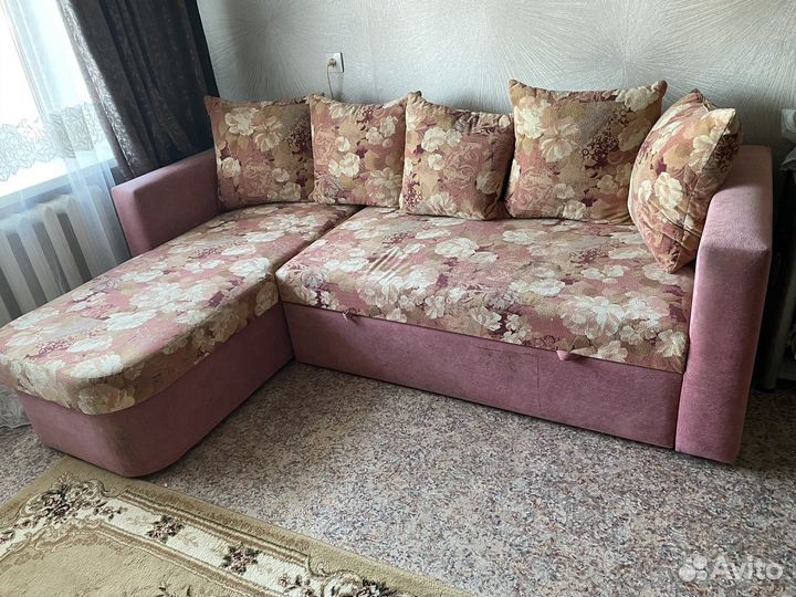 Угловой диван