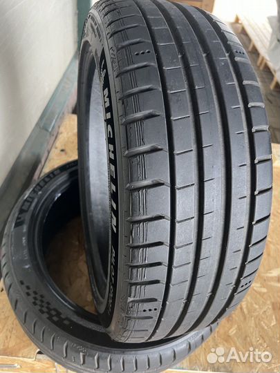 Michelin Pilot Sport 5 215/45 R18 95Y