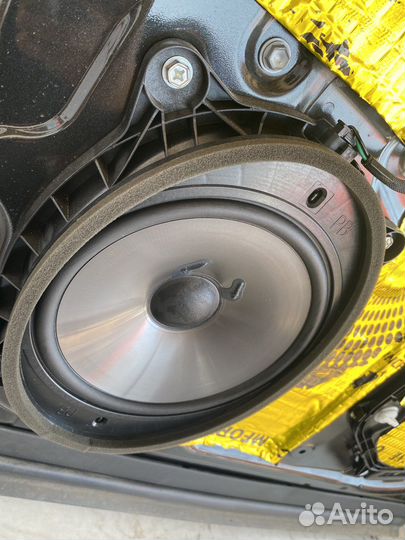 Lexus RX4 Динамик