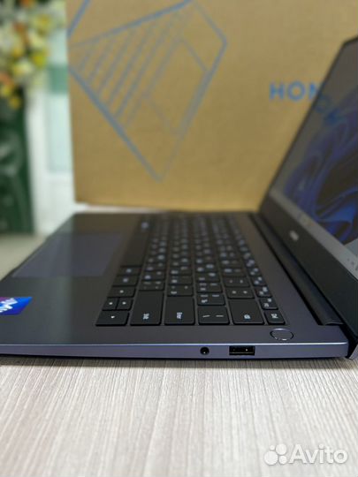 Новый Honor MagicBook 14 / Ryzen 5 5500U, 16-512GB