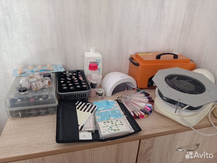 Гель лаки, лампа, все для маникюра