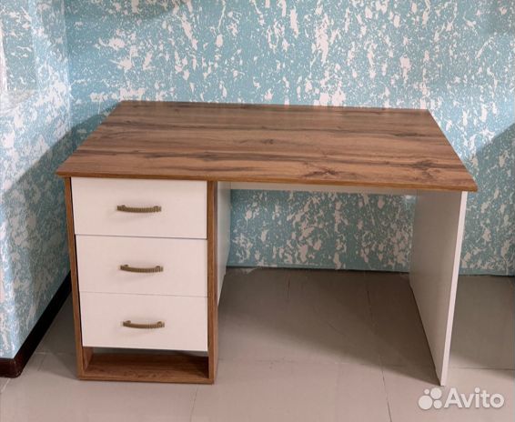 Стол письменный Альт белый/дуб вотан