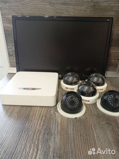 Комплект видеонаблюдения на 8 камер