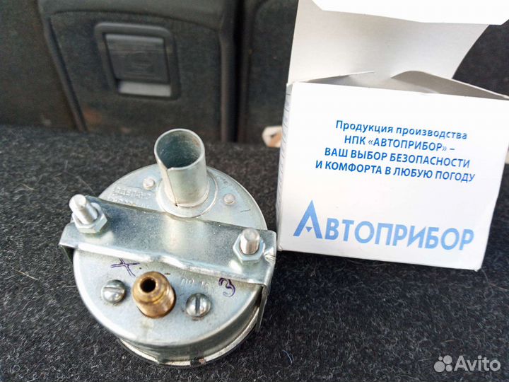Указатель давления масла механический