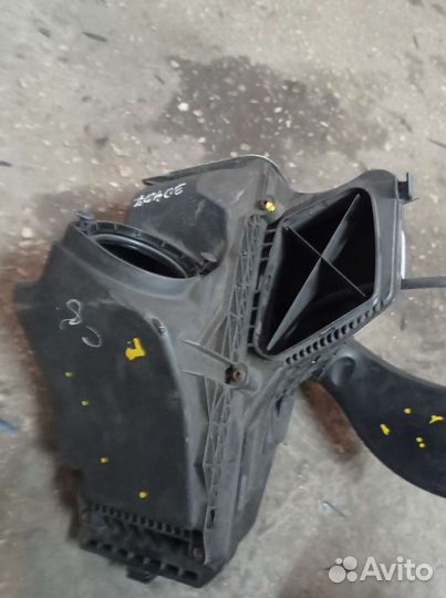 Audi q5 корпус воздушного фильтра