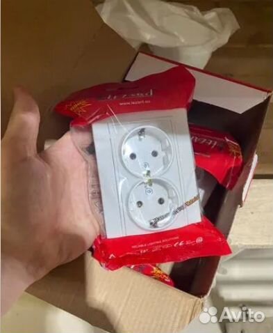 Розетки и выключатели Lezard/Лезард/Лезар