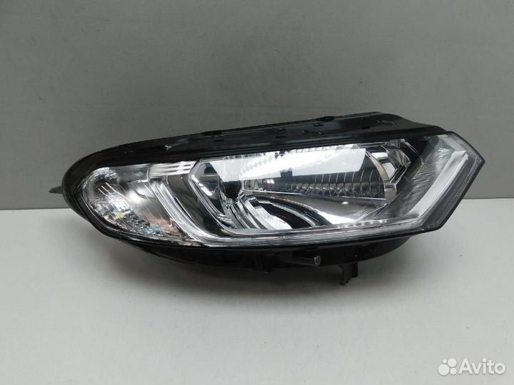 Фара правая Ford EcoSport