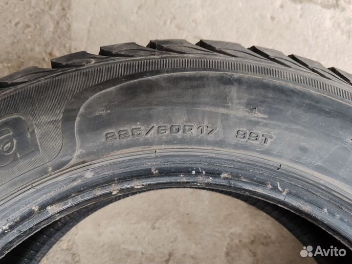 Sava Eskimo Stud 225/60 R17 99T