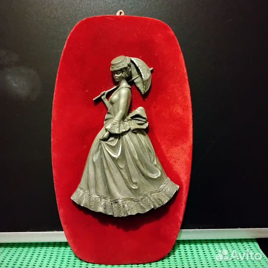 Картины панно олово на бархате.Франция