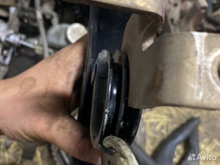 Ручник Mitsubishi Lancer 9