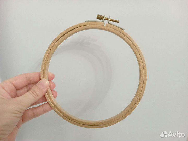 Деревянные пяльца для вышивания