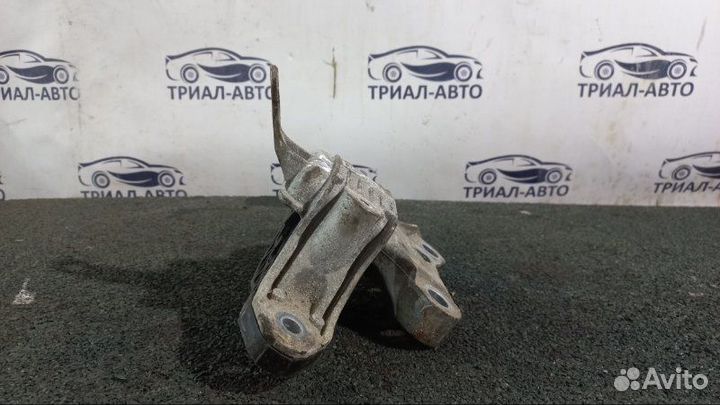 Подушка двигателя Cruze
