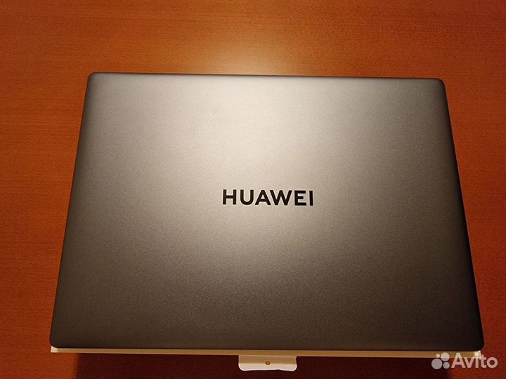 Huawei MateBook X Pro 2023 (i7-1360P/16 гб/1 тб)
