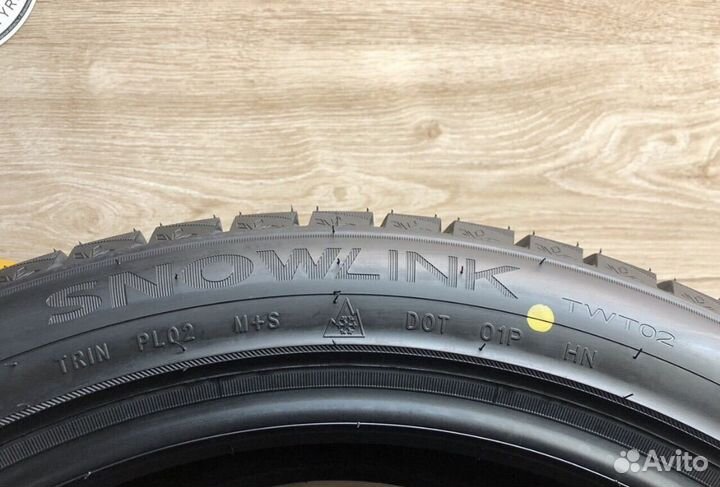 Triangle Snowlink PL02 275/45 R20 110W