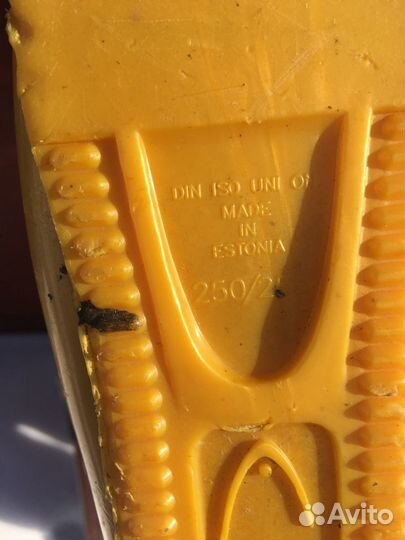 Горнолыжные лыжи