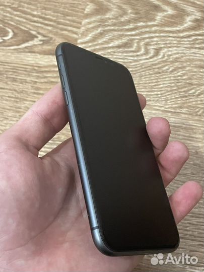 iPhone 11