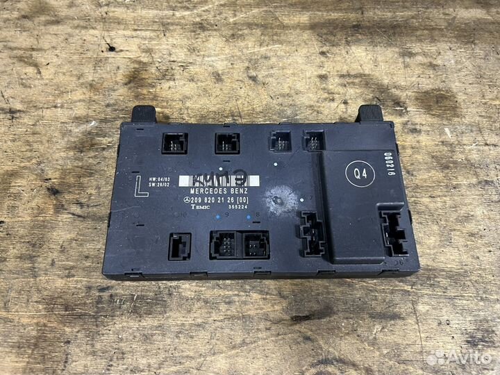 Блок комфорта левой двери Mercedes Benz W209