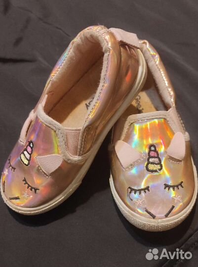 Обувь на девочку