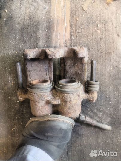 Суппорта передние