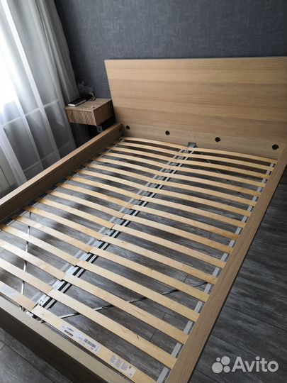 Продам кровать Мальм