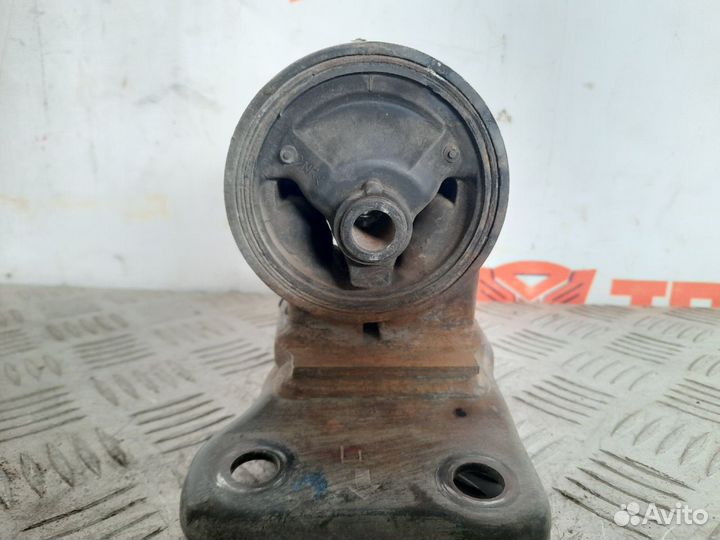 Опора кпп Митсубиши Лансер 9