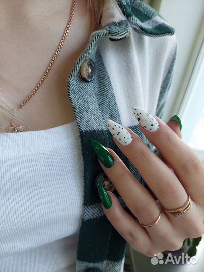 Маникюр, наращивание ногтей