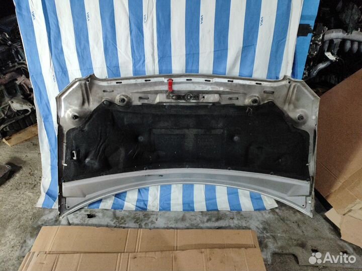 Капот Mercedes-Benz Vito W639 2007