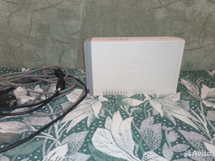 Ибп APC Back-UPS 500