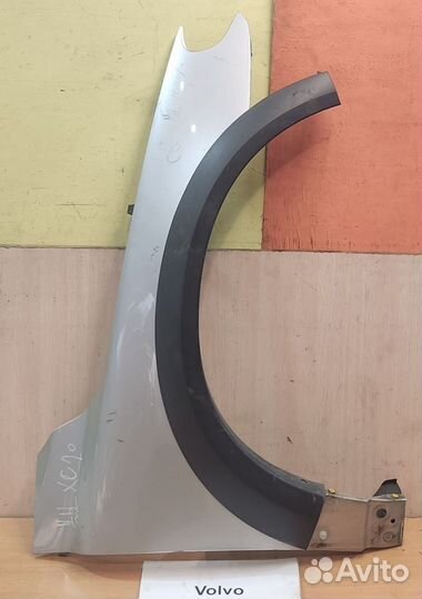 Крыло переднее Rh Volvo XC70, 2011г