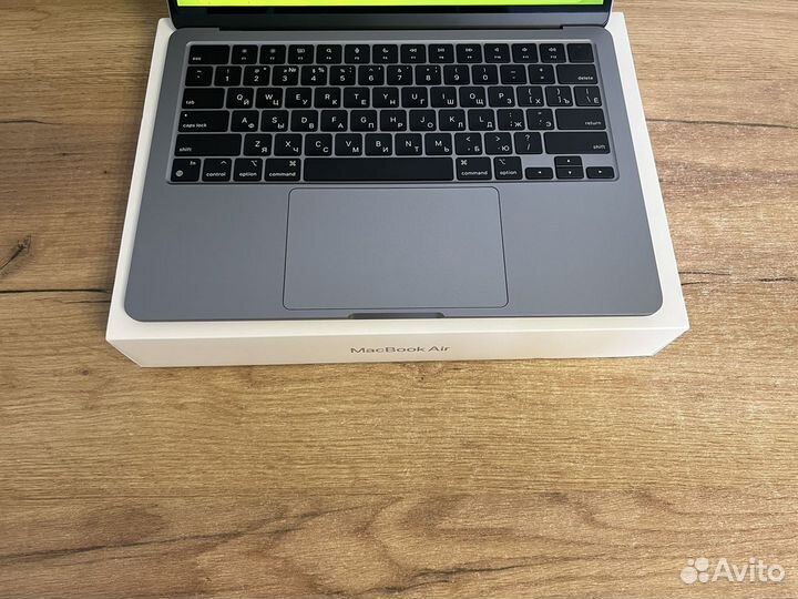 MacBook Air 13 2022 M2 (512 gb SSD) в идеале