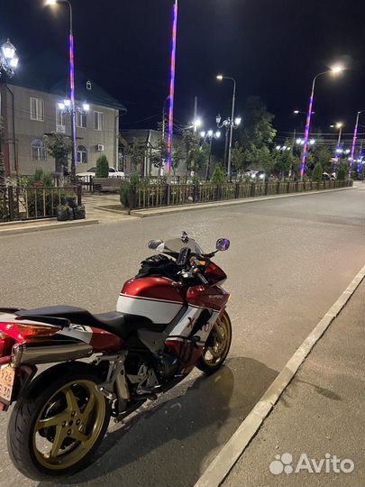 Honda VFR 800
