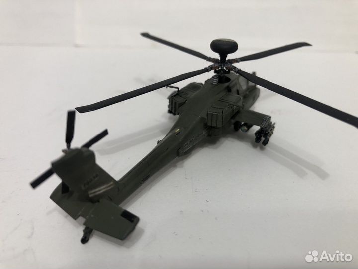 Модель вертолета Апач