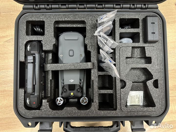 Квадрокоптер DJI Mavic 3T CN, дрон с тепловизором