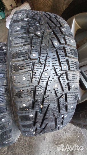 Колеса в сборе 205/60 R 16 зима шипы (шины 22 гв)