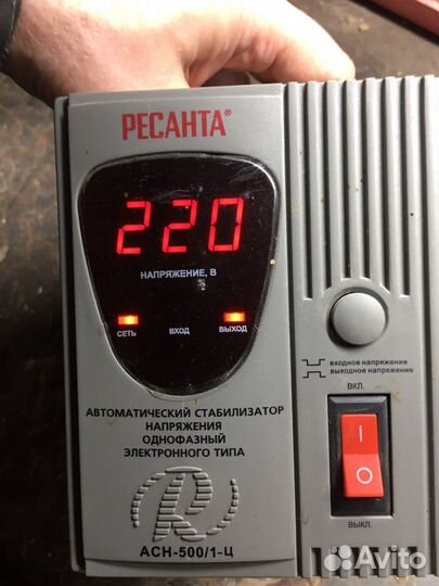 Стабилизатор напряжения