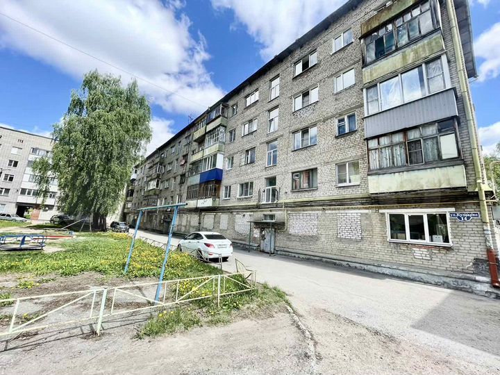 Комната 18 м² в 2-к., 8/9 эт.