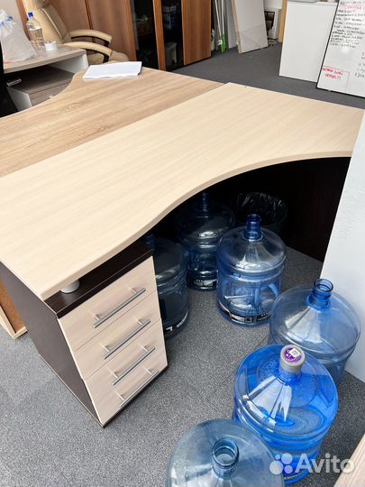 Компьютерный стол