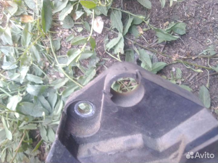 Крышка грм нижняя audi 80 b4 2.0 abt