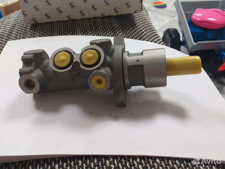 Цилиндр главный тормозной Ford Transit 2000-2006