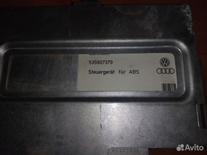 Блок управления ABS Пассат Б3