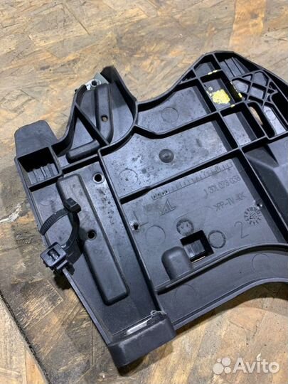 Площадка под фару Audi A4 B8 2007-2011