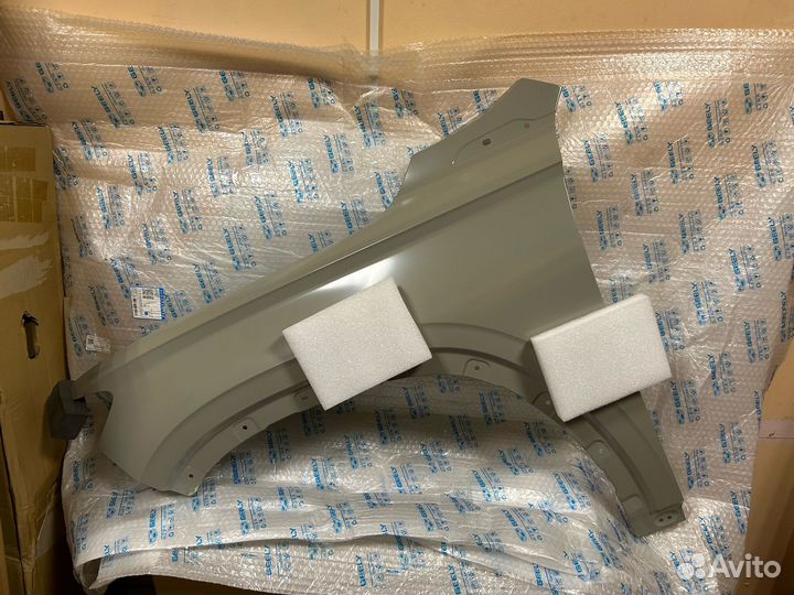 Крыло оригинальное правое\левое Geely Monjaro