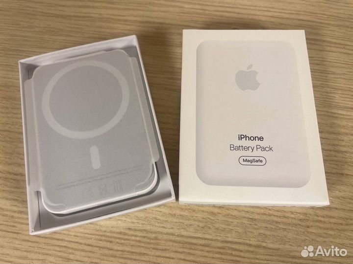 Повербанк apple magsafe Battery Pack