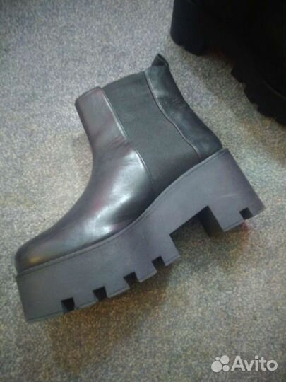 Ботинки женские