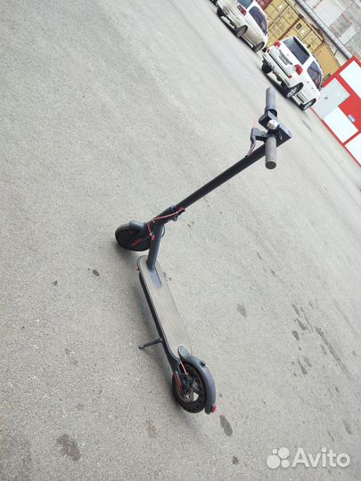 Самокат взрослый электрический бу