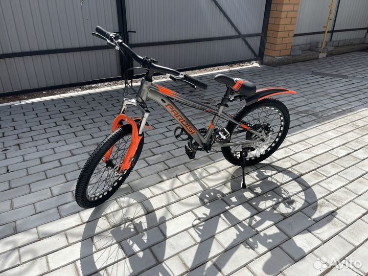 Велосипед скоростной новый 20/22 колеса