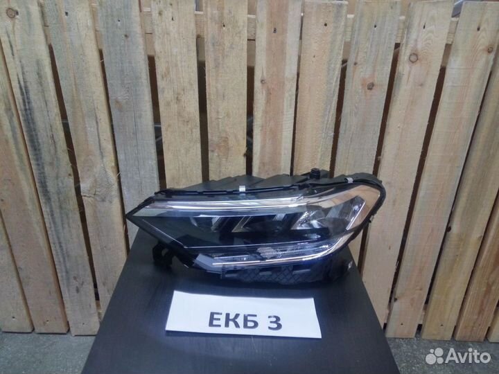 Фара левая Volkswagen Polo