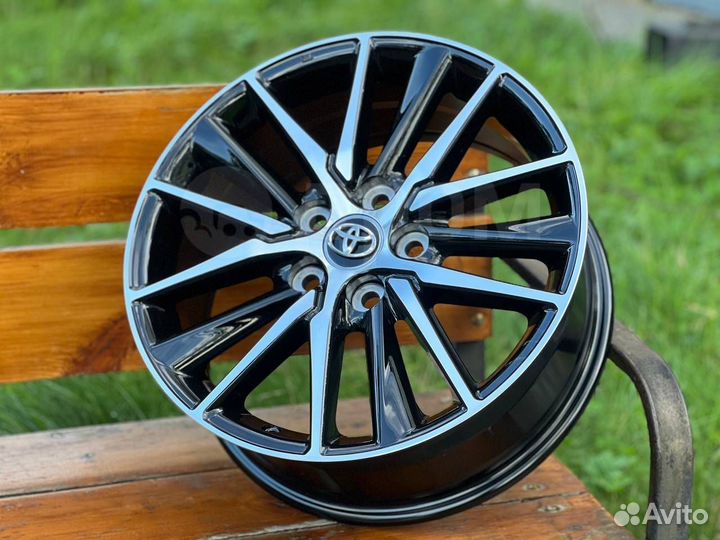Новые литые диски R18 Toyota