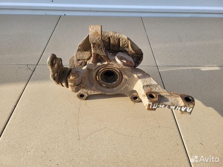 Поворотный кулак передний левый Chevrolet Лачетти