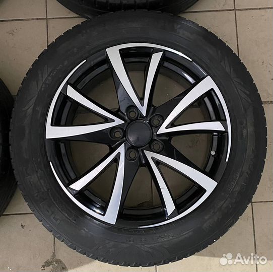 Qashqai, Duster, Capture, Arkana, X-trail R17